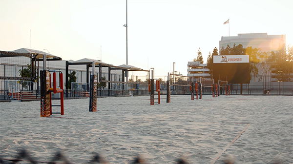 long beach sand volleyball courts